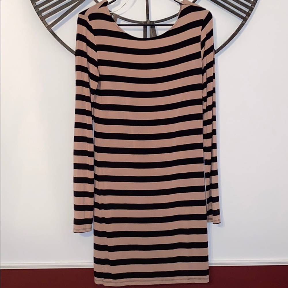 Forever 21 body con long sleeve dress